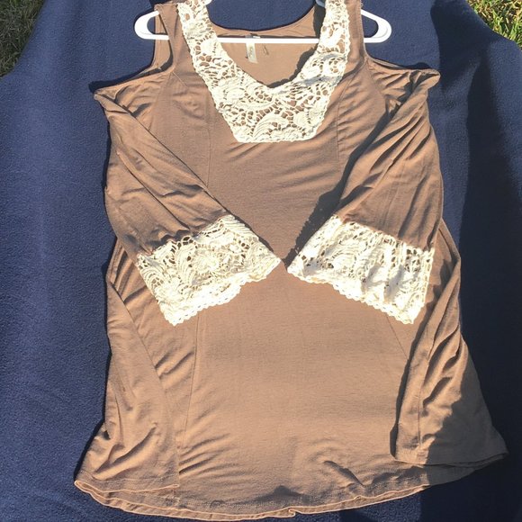 Andree by Unit Dress - Picture 7 of 8